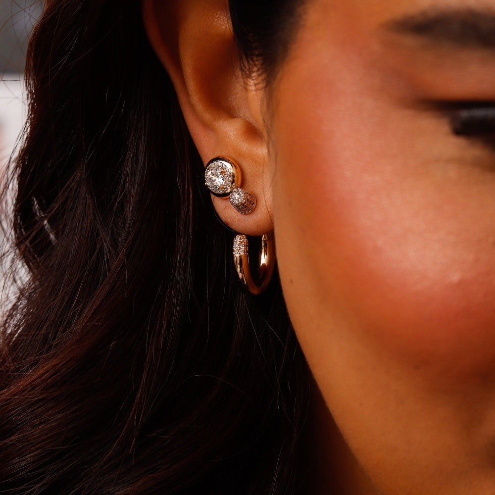 Zirconia stud earrings