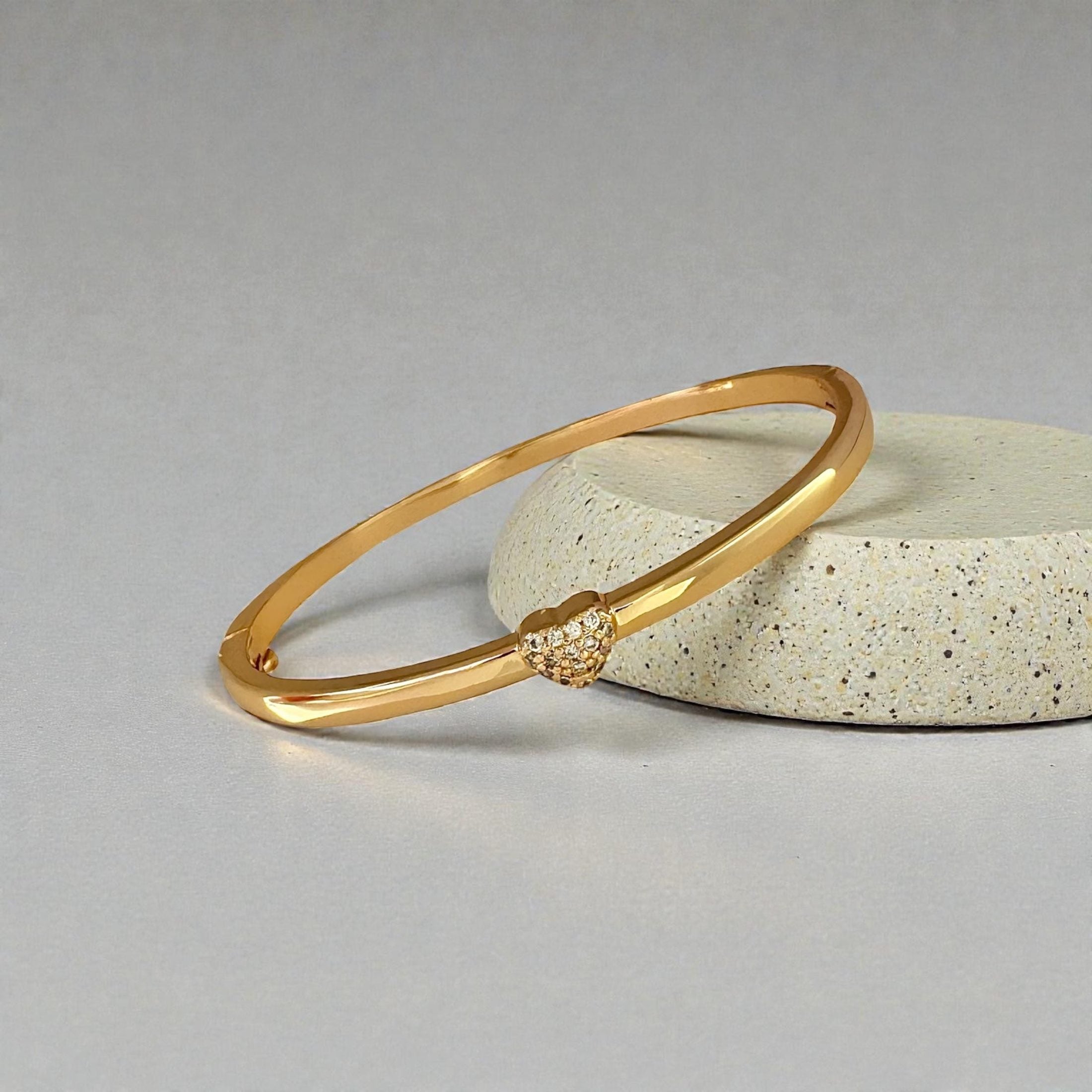 heart Medium zirconia bangle