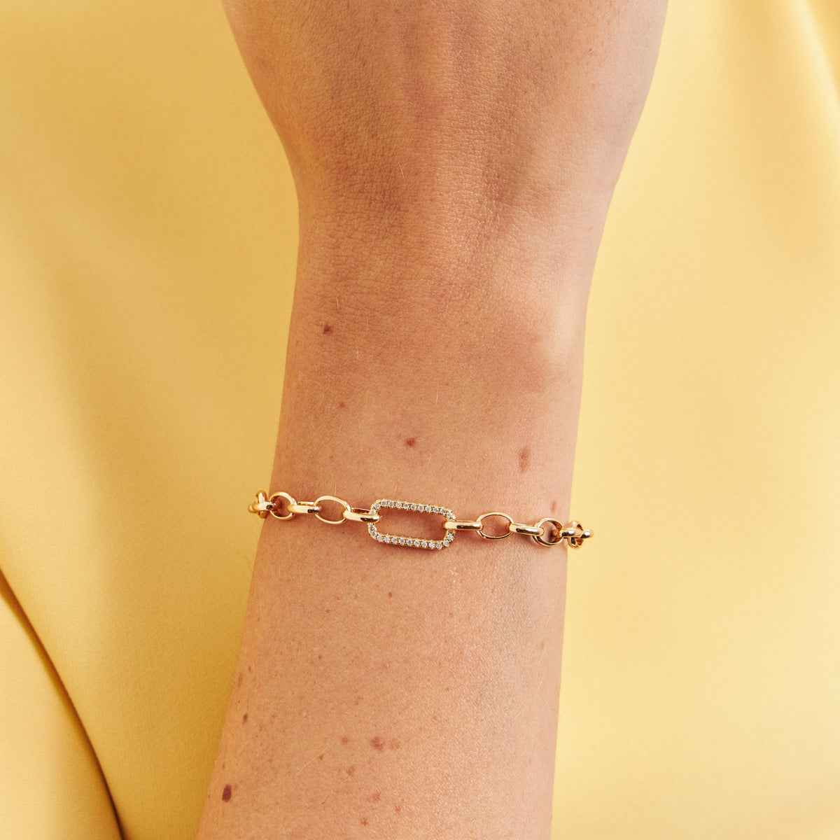 Gold Paperclip Zirconia Link Bracelet