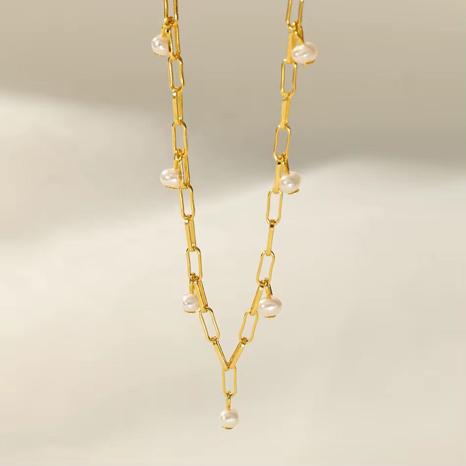 Classic Freshwater Pearl Necklace