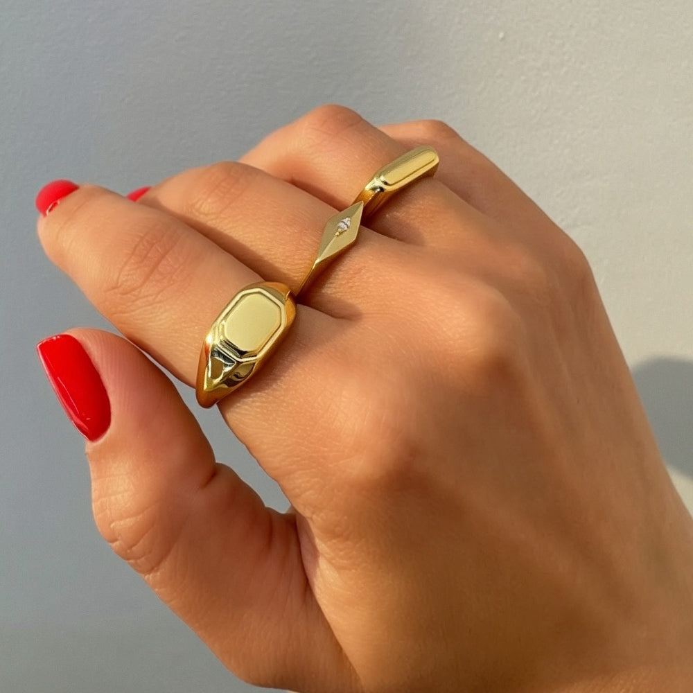 Elegant Plain Ring [Villa Valentina]