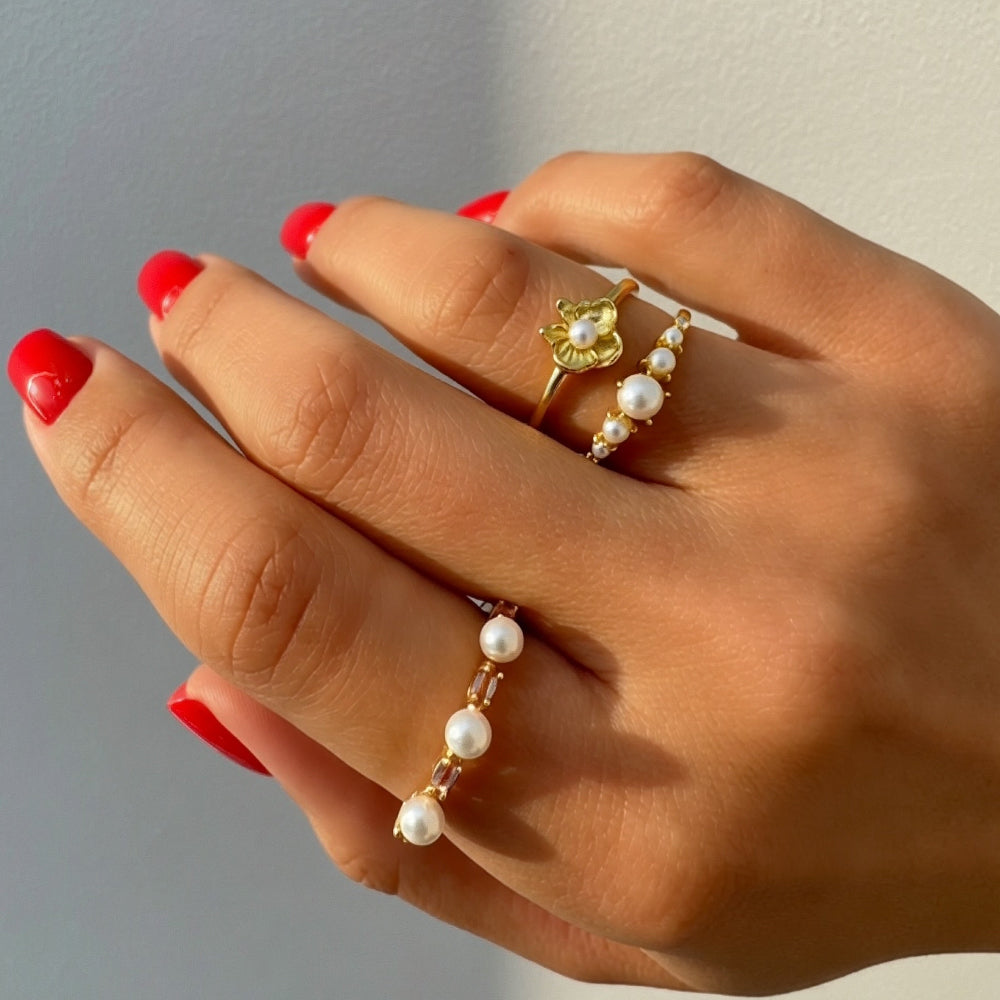 Flower zirconia and pearls ring [Villa Valentina]