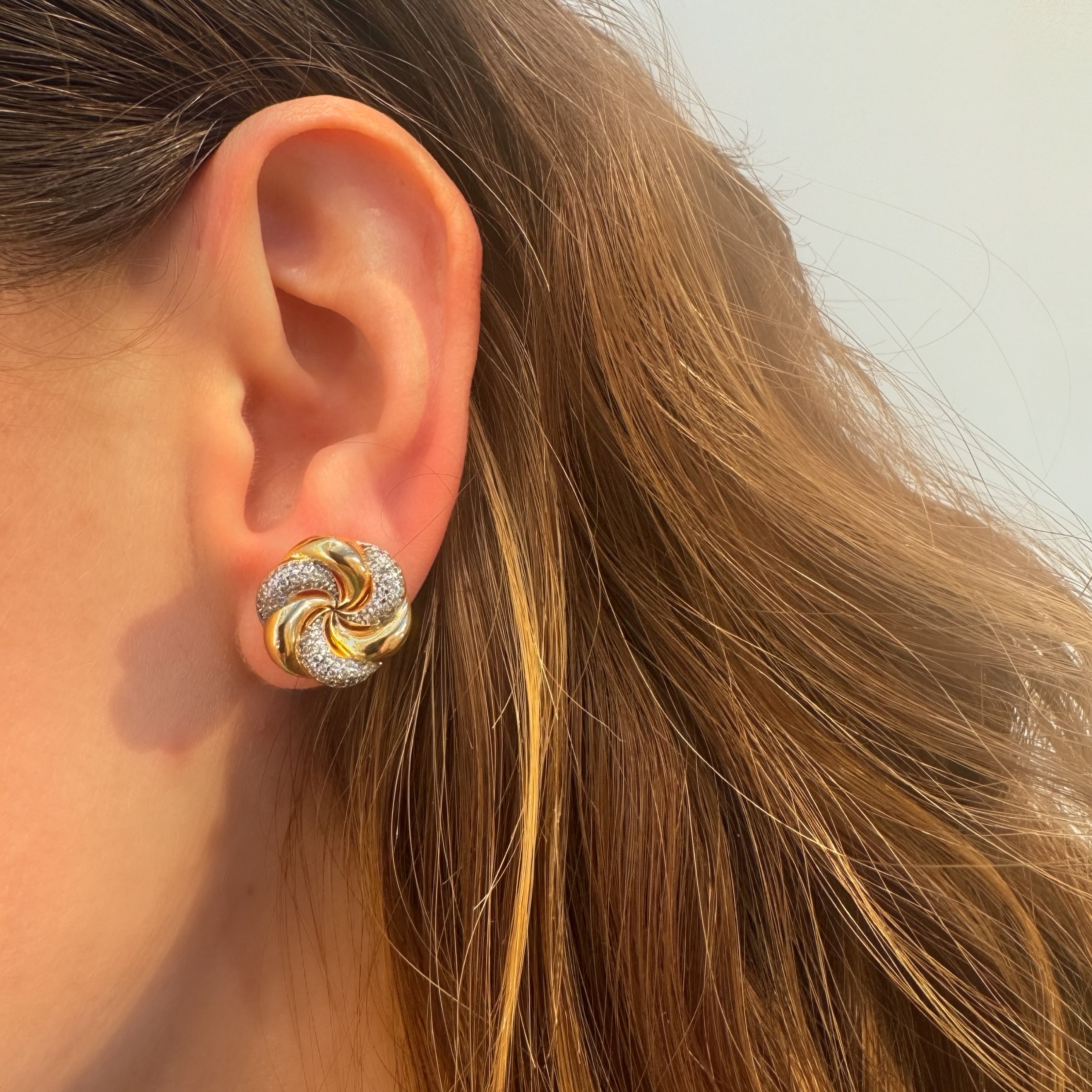 Round zirconia earrings [Villa Valentina]