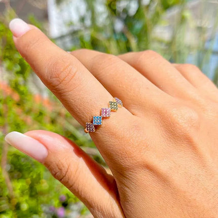 Colourful zirconia ring