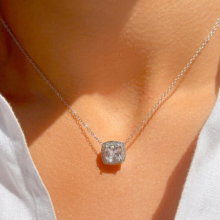 Dayse zirconia studded square set