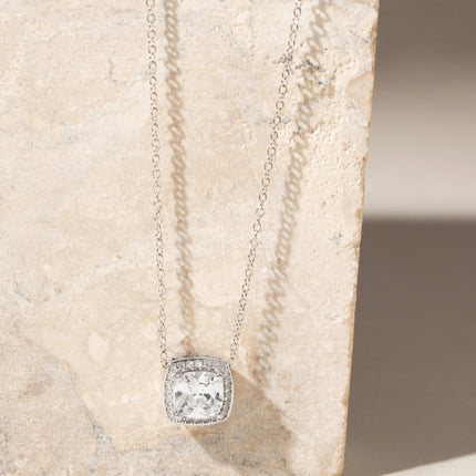 Dayse zirconia studded square set