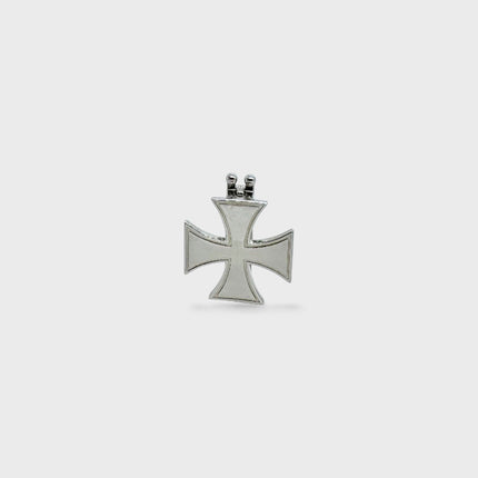 Cross plane charm