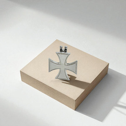 Cross plane charm