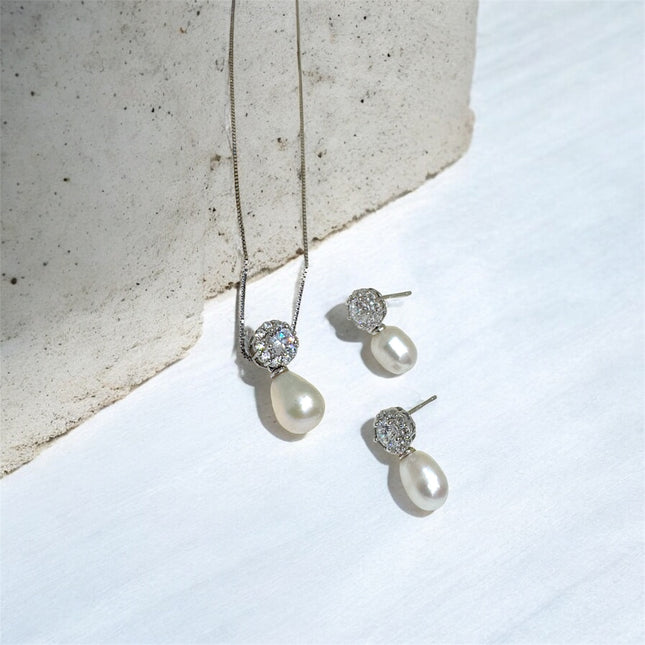 Fresh water pearls set