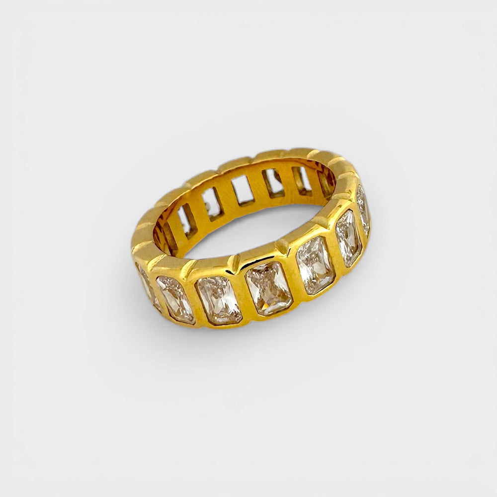 Square zirconia ring